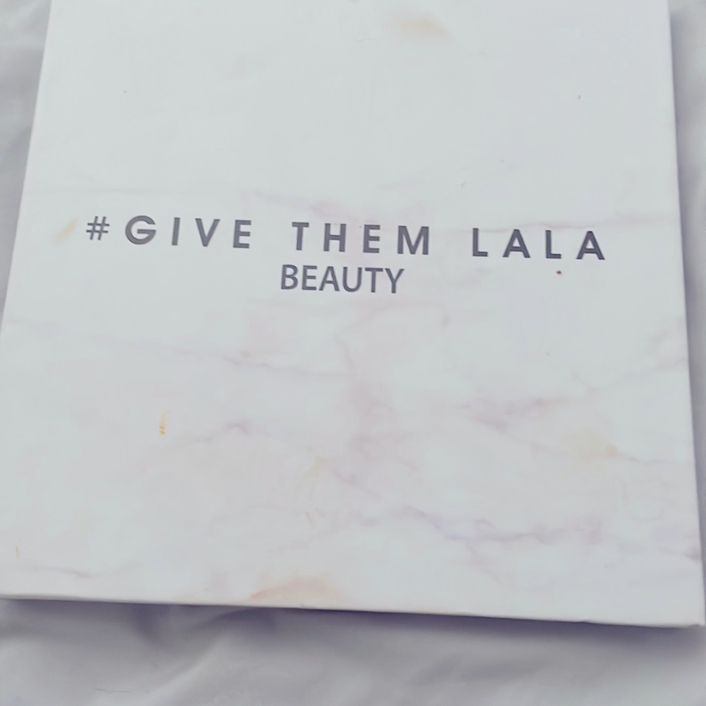 Eyeshadow palette